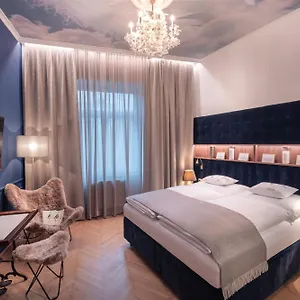 hotellátogatás